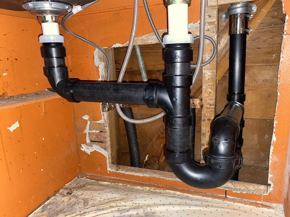 Professional Pipe Bursting equipment and tools on the job in Cayce